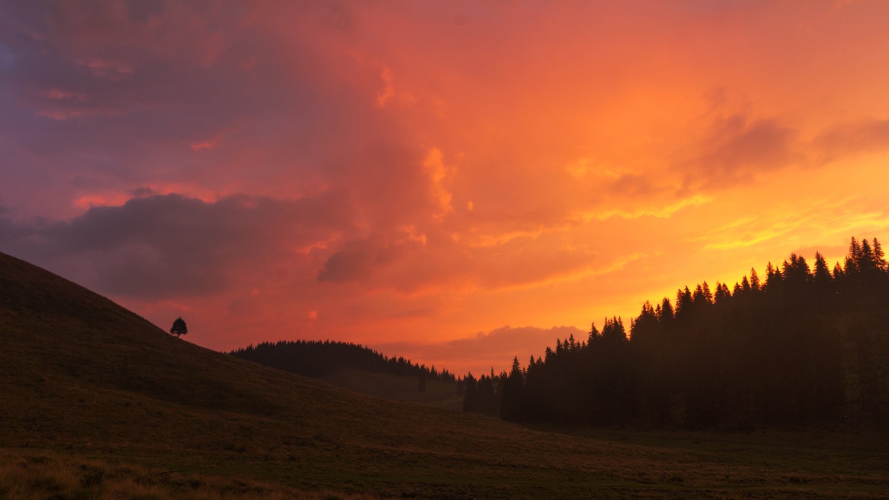 Romania, sunrise, orange, warm, clouds, Błażej Krzyżanek