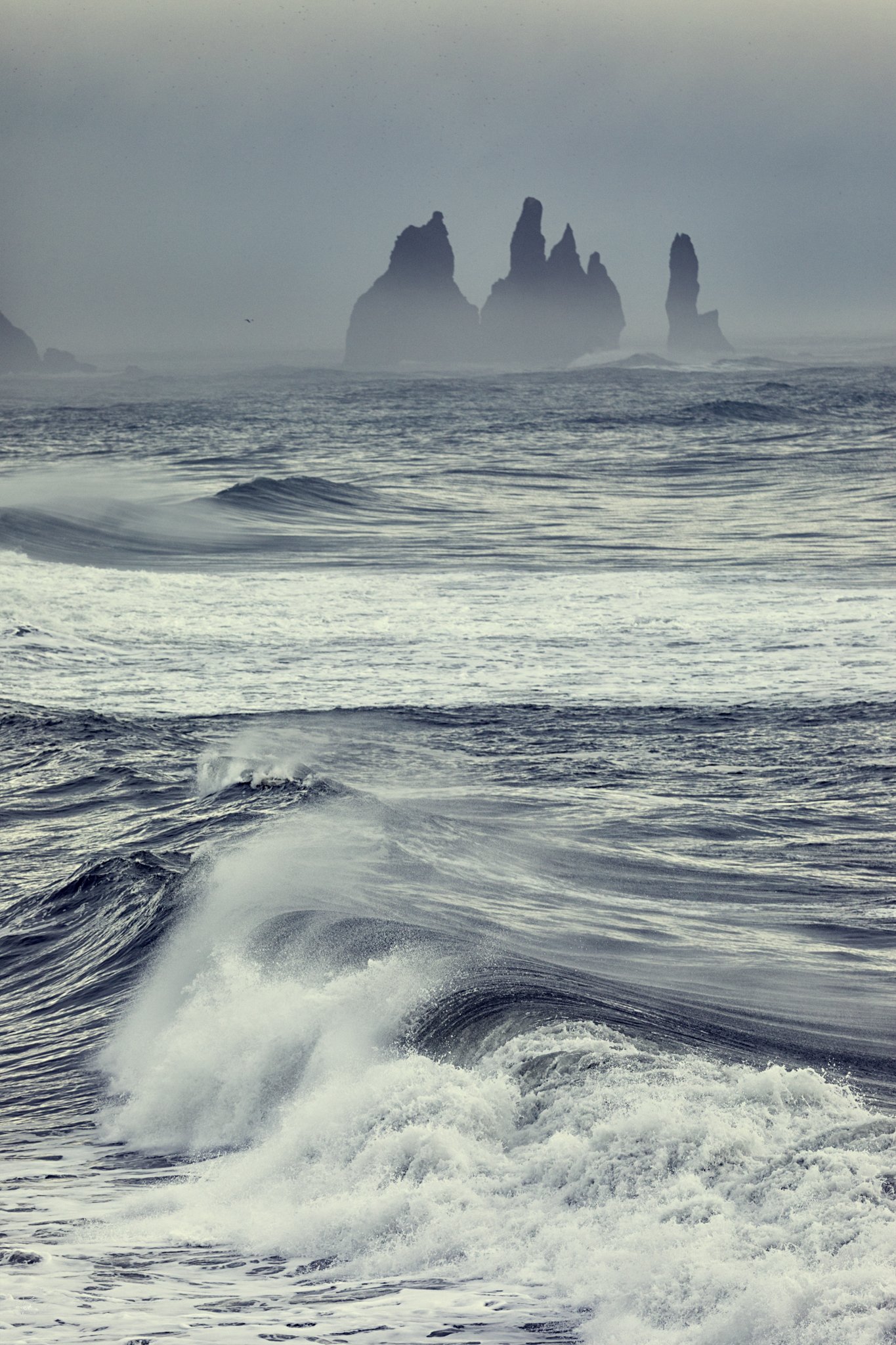 Iceland,black beach, Reynisdrangar, landscape, seascape, Bragi Kort