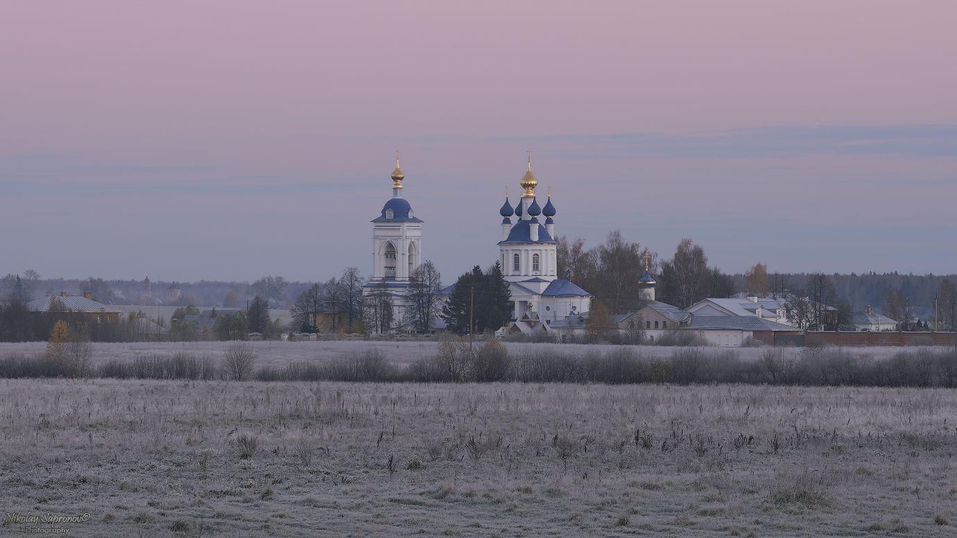 Индевелый рассвет в Дунилово: старые и новые ракурсы. Photographer Nikolay  Sapronov