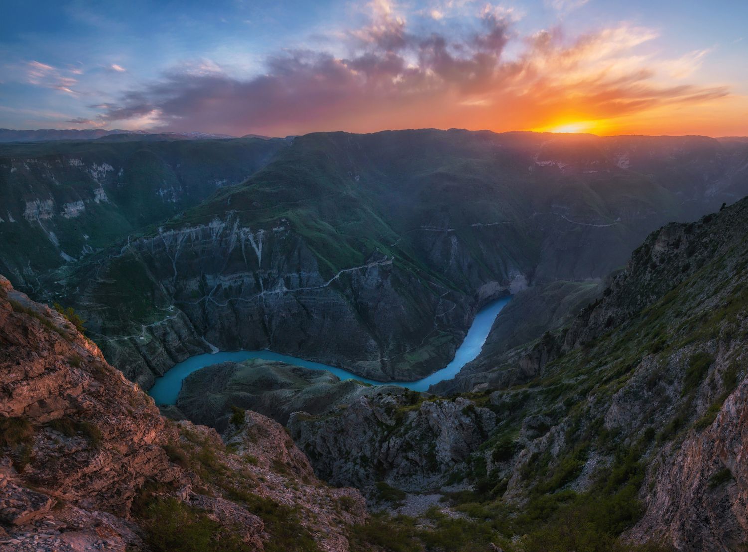 Красоты дагестана. Сулакский каньон в Дагестане. Сулакский каньон осенью. Дургенский каньон Тыва. Дубки Дагестан Сулакский каньон.