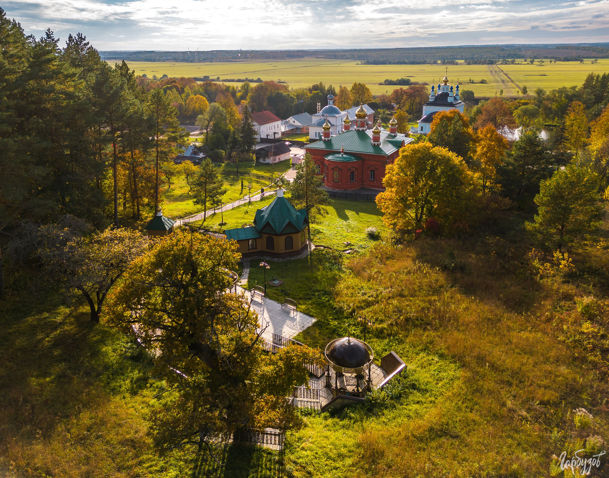 Свято-Введенский Макариевский Жабынский мужской монастырь. Тульская  область.. Фотограф Гарбузов Илья