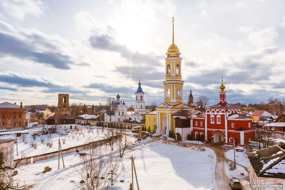 Белев златоглавый