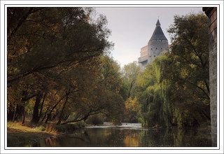 Смотрицкий каньон, р. Смотрыч, под мостом. Октябрь.