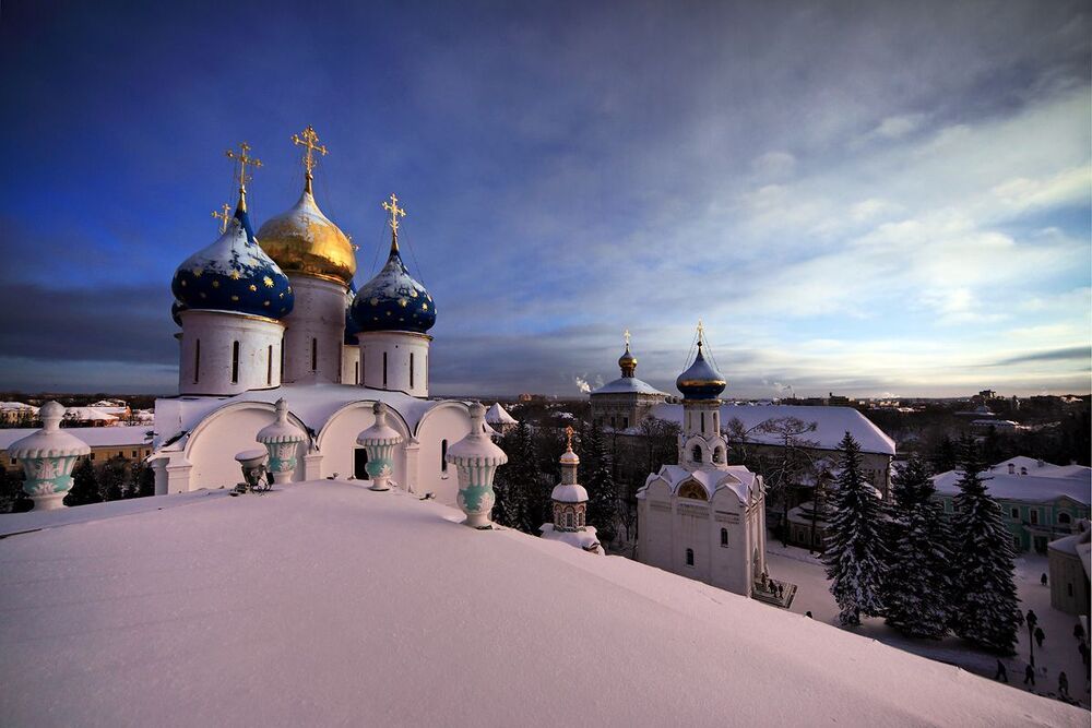 Храмы и люди