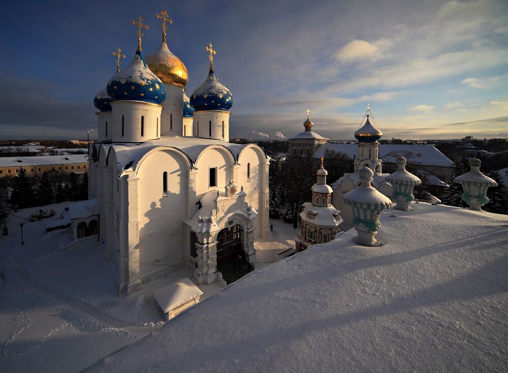Храмы и люди