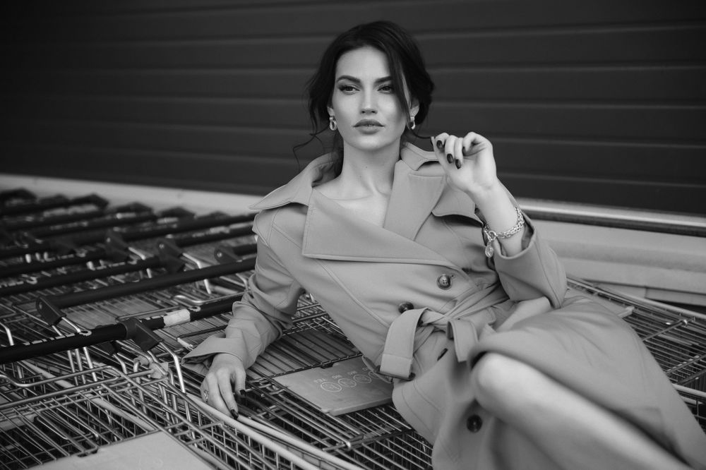 B&W 