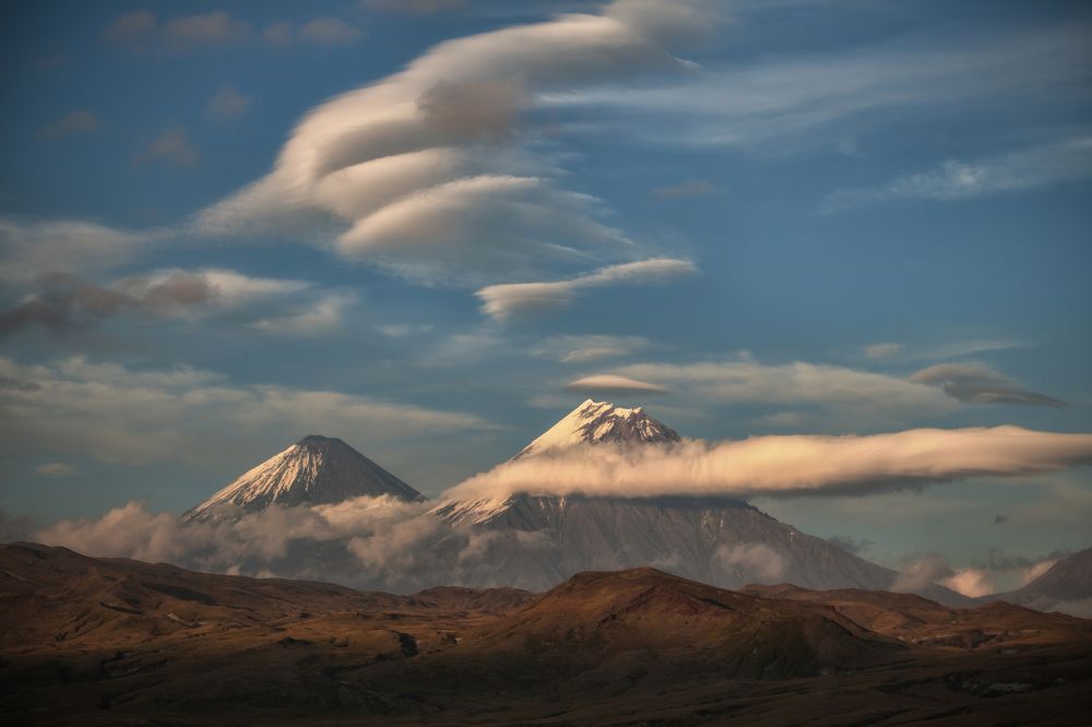 Лентикулярные облака. Камчатка.