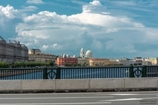 Набержная Макарова. Биржевой мост.