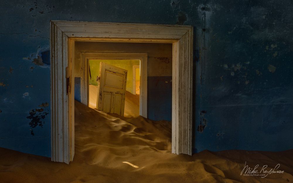 Kolmanskop Ghost Town