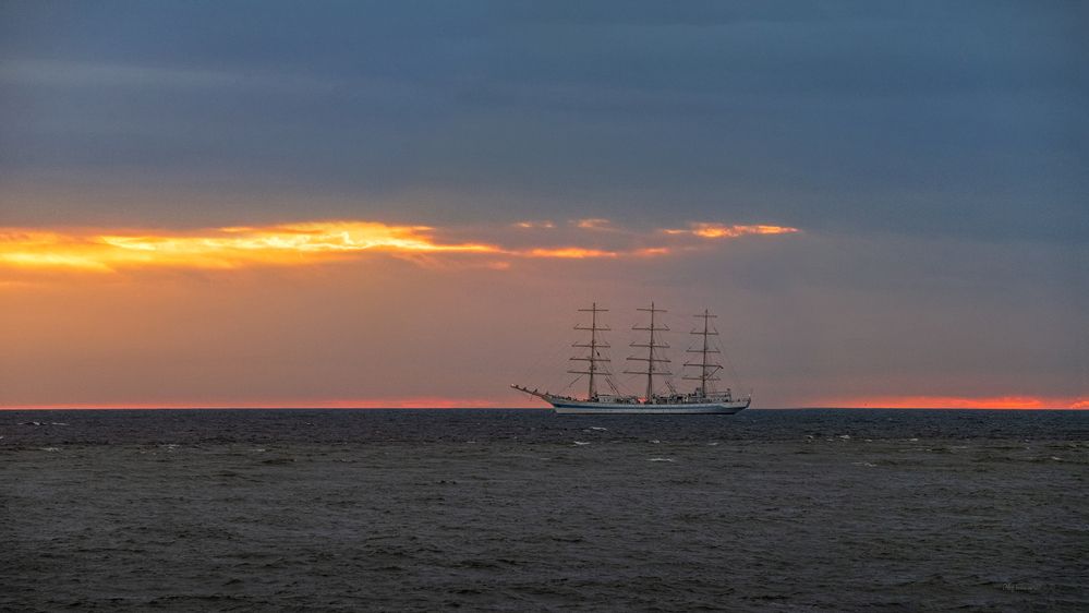 Барк "Мир".