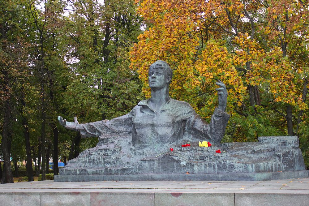 130 лет Поэту