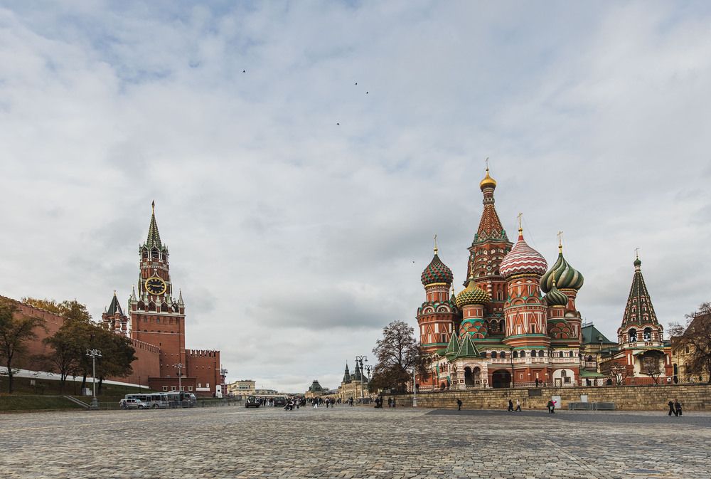 А я иду, шагаю по Москве....