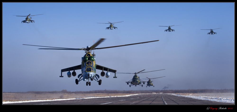 Однако, в армии СССР, а затем и независимых республик "Ми-24 В" называют &ldquo;крокодил&rdquo;. Очевидно, что здесь решающую роль сыграл агрессивный дизайн и мощное вооружение штурмовика.