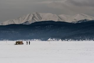 Чивыркуйский залив, вид на бухту Крахолиную
