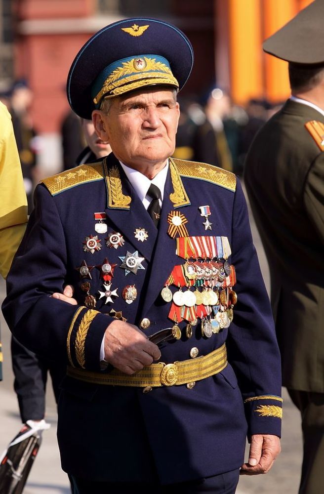 Генералы и герои Советского союза.