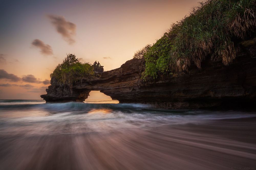 Batu Bolong