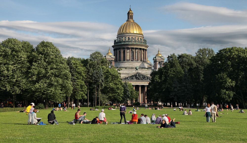 Один час по Питеру...