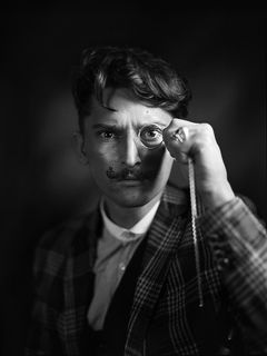 Студия. Свет.
Pentax 6x7, 120 film.
Сканирование на Nikon Super COOLSCAN 9000 ED.