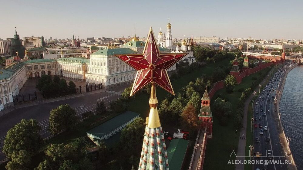 над Москвой 3