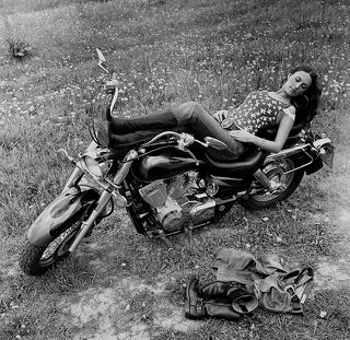 Хозяйка мотоцикла