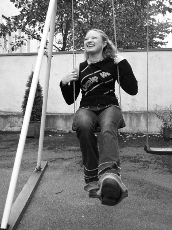 девушка, качели Счастьеphoto preview