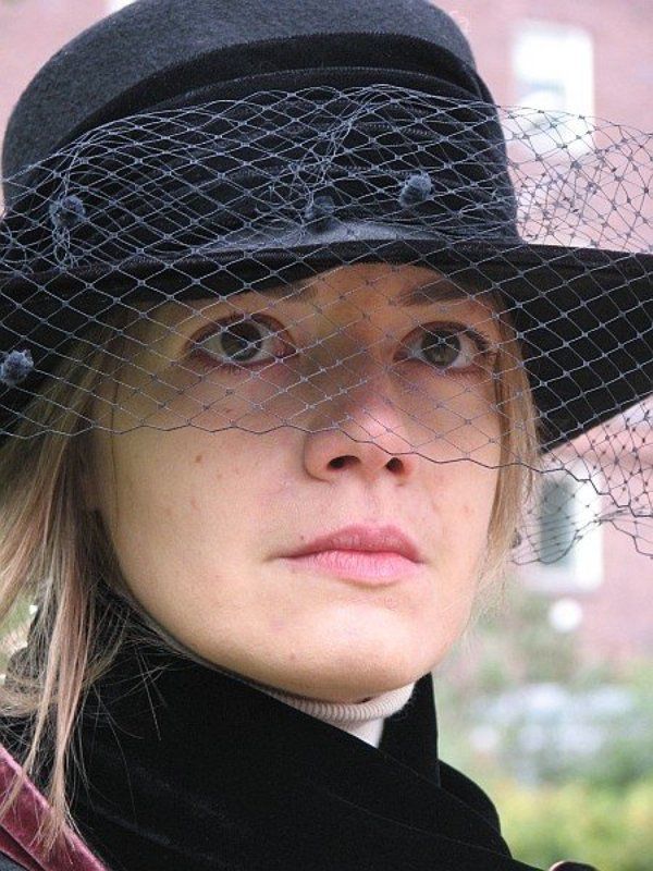 девушка, портрет шляпкаphoto preview