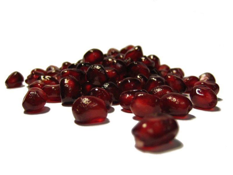 фрукт гранатphoto preview