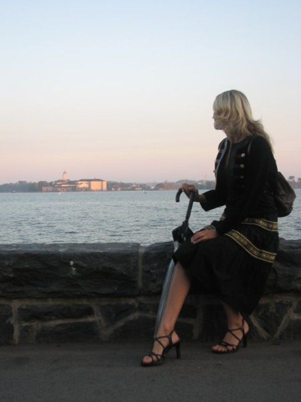 девушка, крепость, море ***photo preview