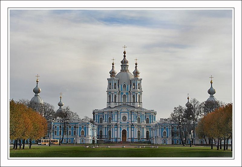 смольный Смольныйphoto preview