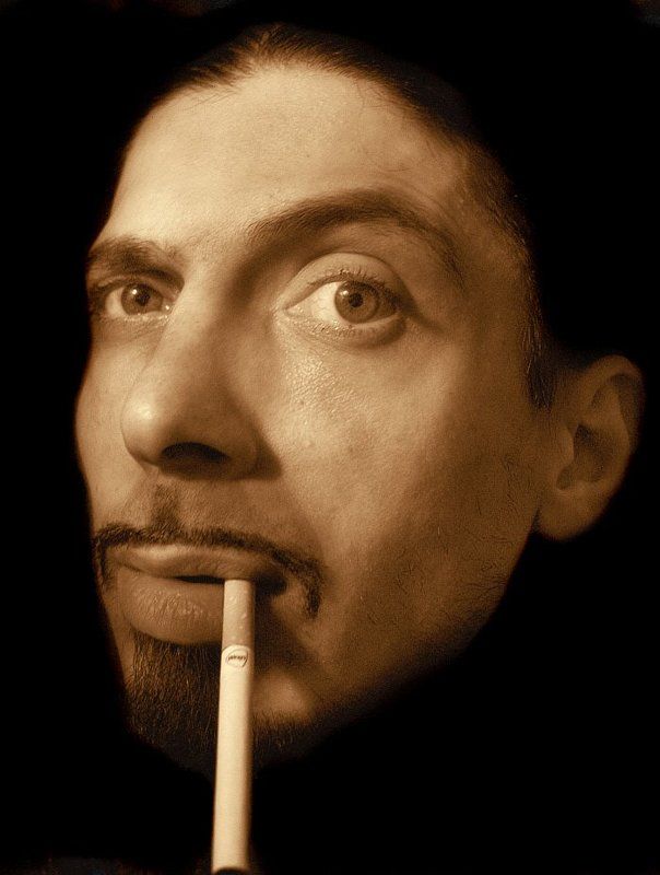 с сигаретойphoto preview