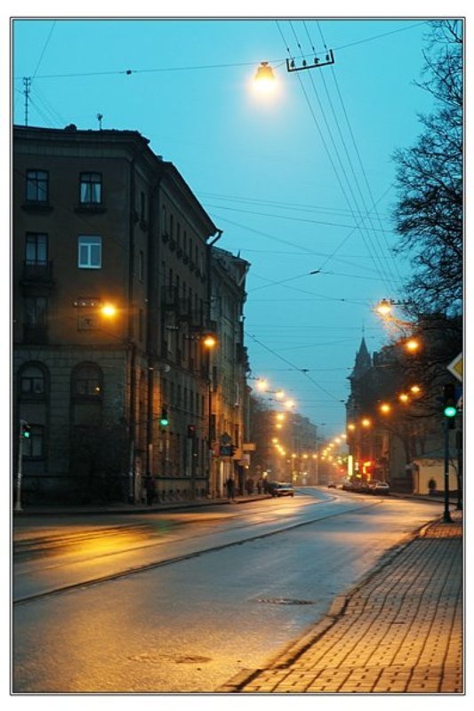 город, утро, улица, огни Светаетphoto preview