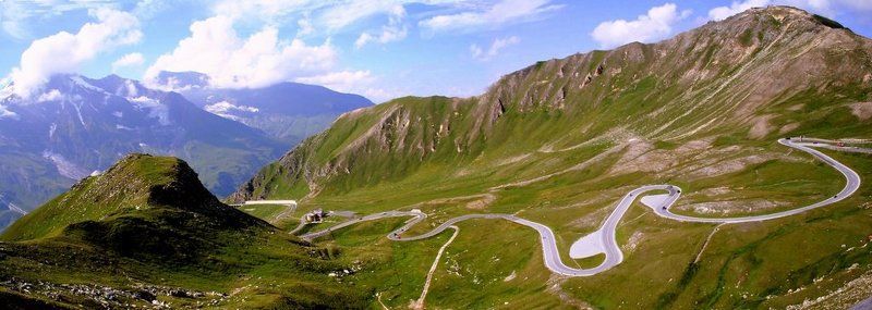 дорога,Австрийские Альпы, Австрия,горы Вьется змейкою дорога ...photo preview