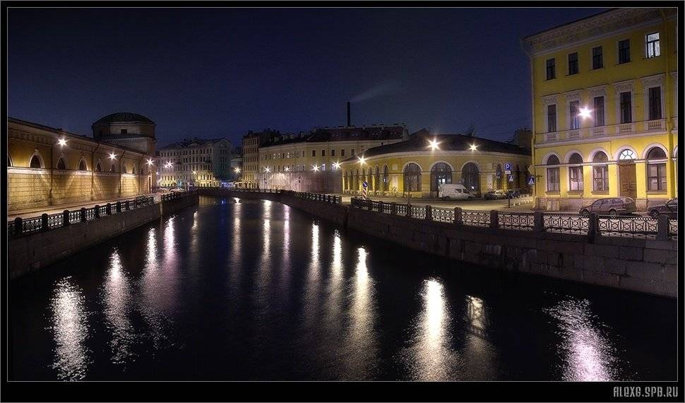 Свет в окошке. Автор: Alex G Alex G, Alex G