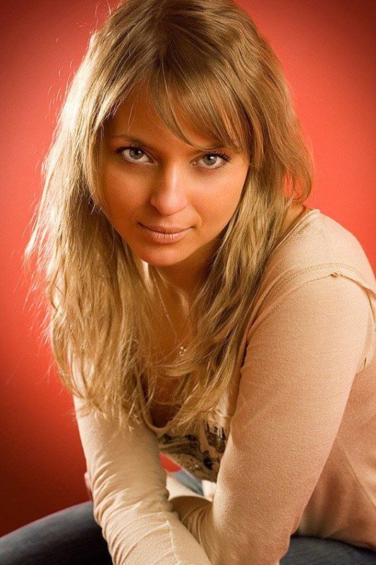 девушка, портрет взглядphoto preview