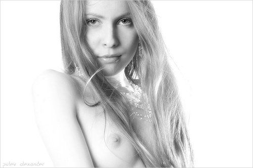 Дай заглянуть в твои глаза немного .....