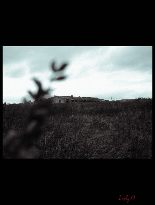 природа,развалины,память Люди забывают,а природа разрушаетphoto preview