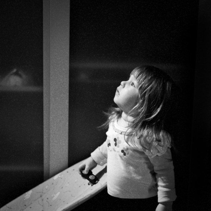 дети, малыш, takachi, чб что там светится наверху!?photo preview