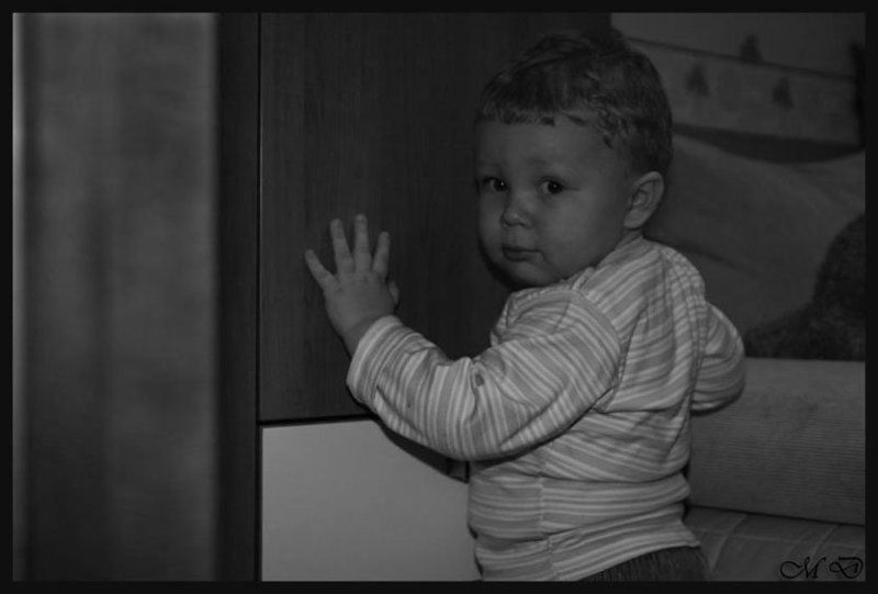 ребенок,чб, портрет маленький Максимкаphoto preview