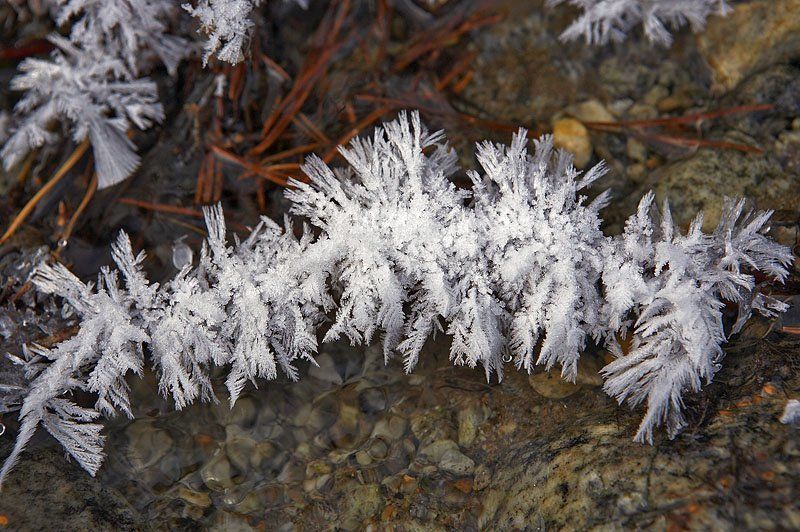 снег, иней, вода, красталлы льда Кристаллы льдаphoto preview