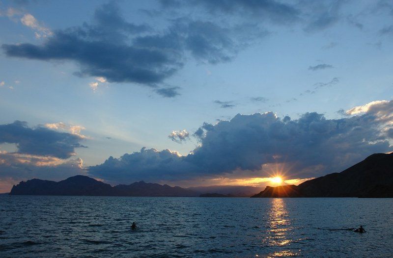 Орджоникидзе. Закат...photo preview