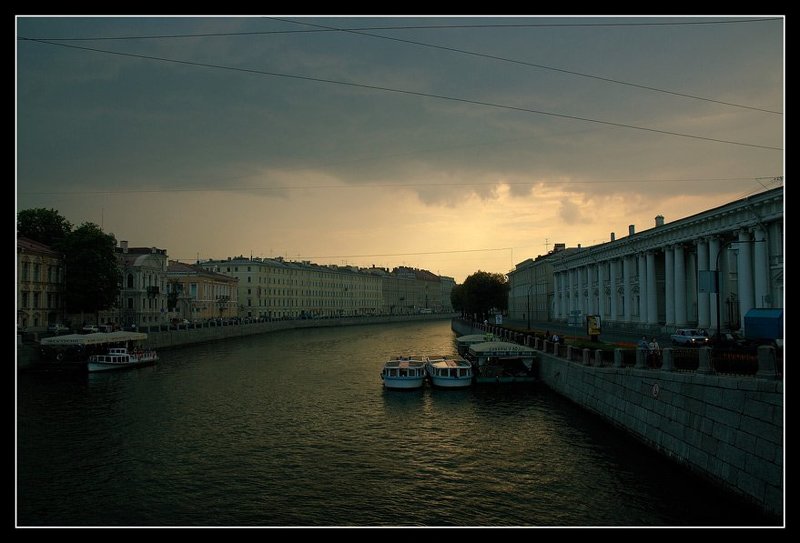 питер, вода, город, лодки, тучи За 5 мин до дождяphoto preview