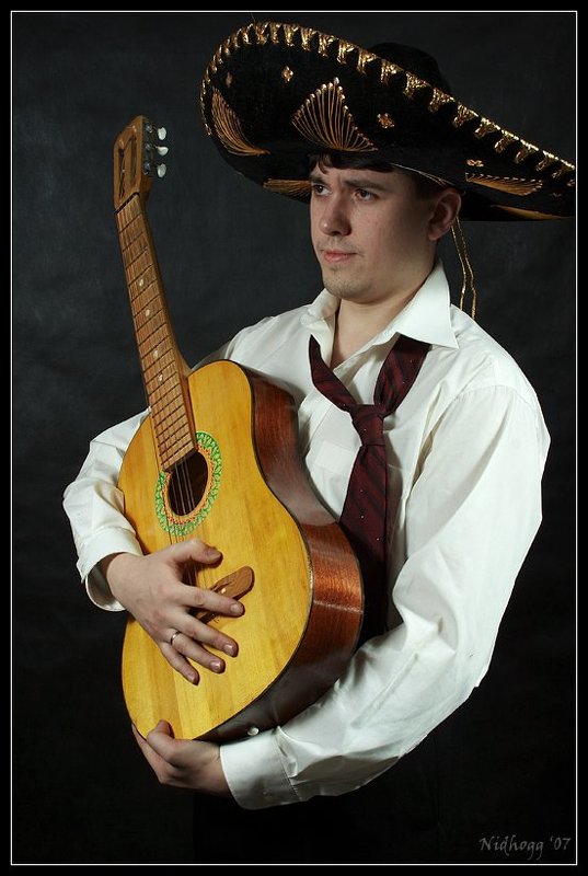 Изгииииб гитарыыы жеооолтой....photo preview