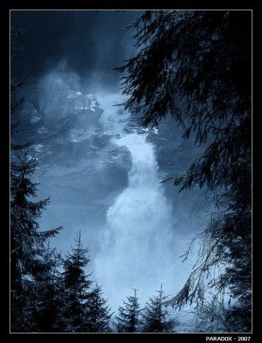 Сказки Кримльского водопада - ЧБ