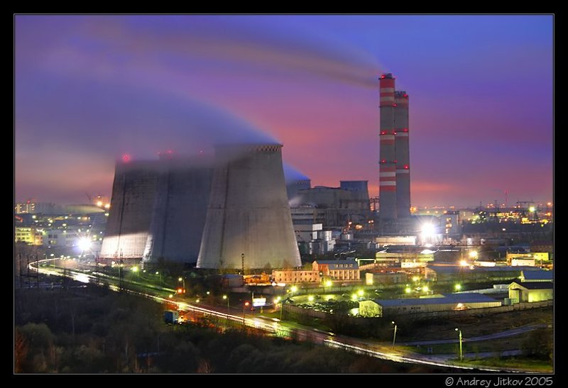 москва, очаково, трубы, дым, закат, photohunter Поздний закат в индустриальном городе..photo preview