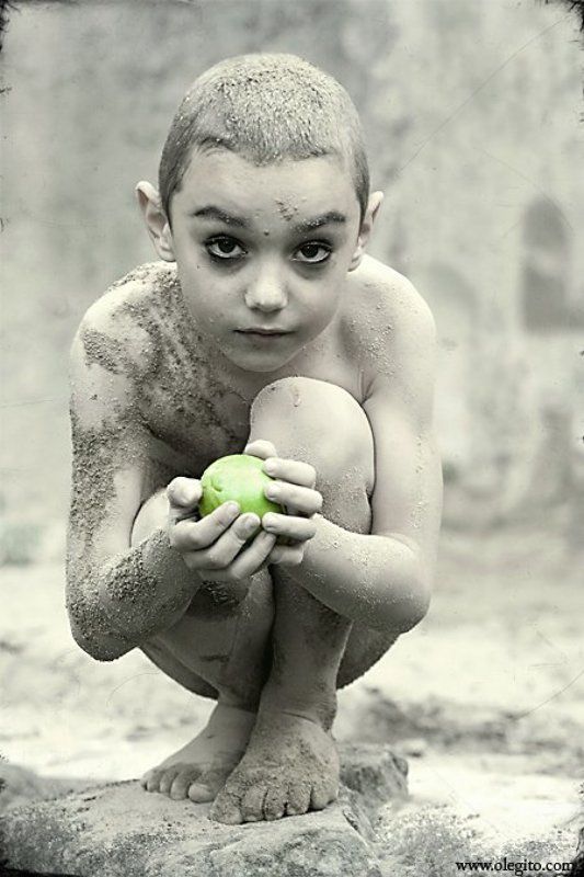 дитя и последний плод Микаин и последний плодphoto preview