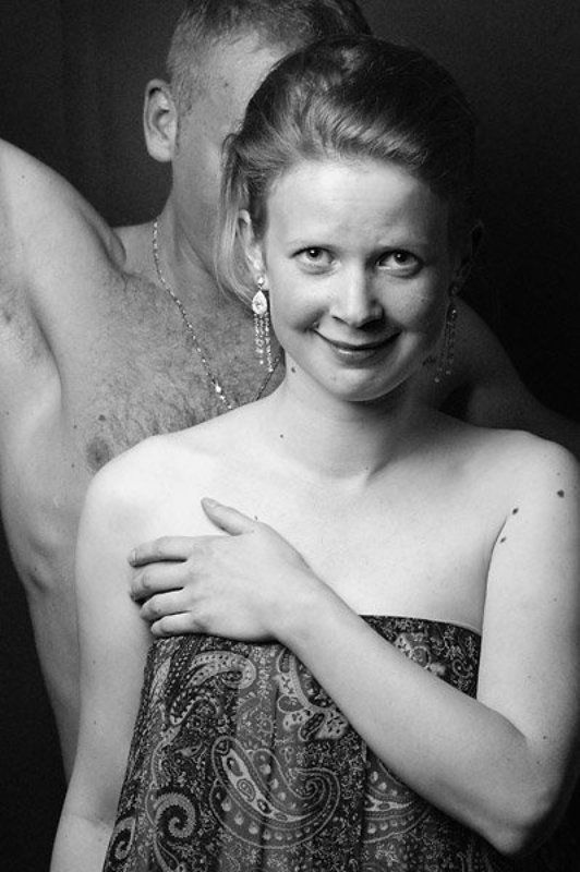 портрет скромной Наташки на нескромном фоне....photo preview