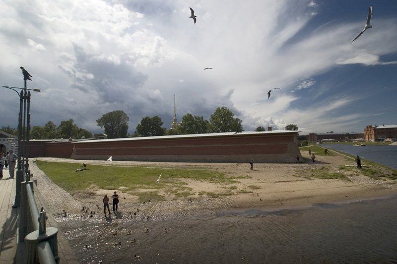 петропавловская крепость,небо,люди,город,чайки,утки ***photo preview