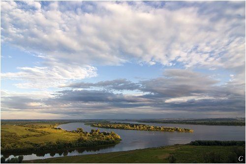 Над вечным покоем