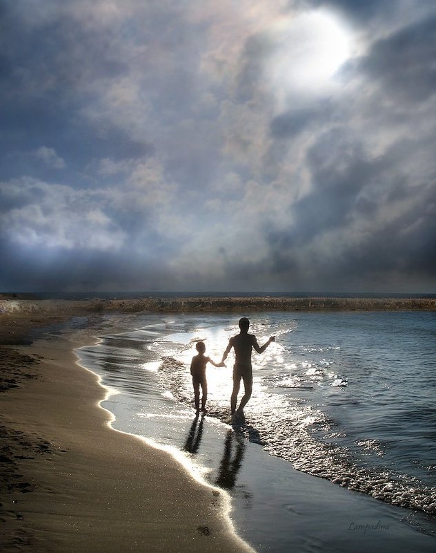 море, солнце, контровый свет, дети, пляж Двое и море...photo preview