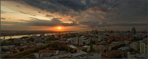 Закат над городом